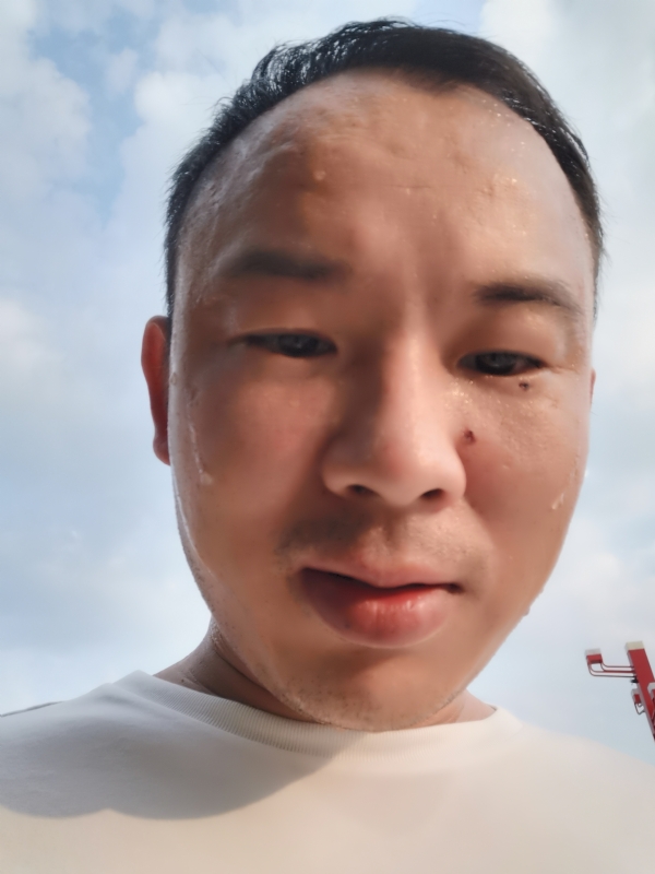 唐老鸭的第一张照片--英德交友中心